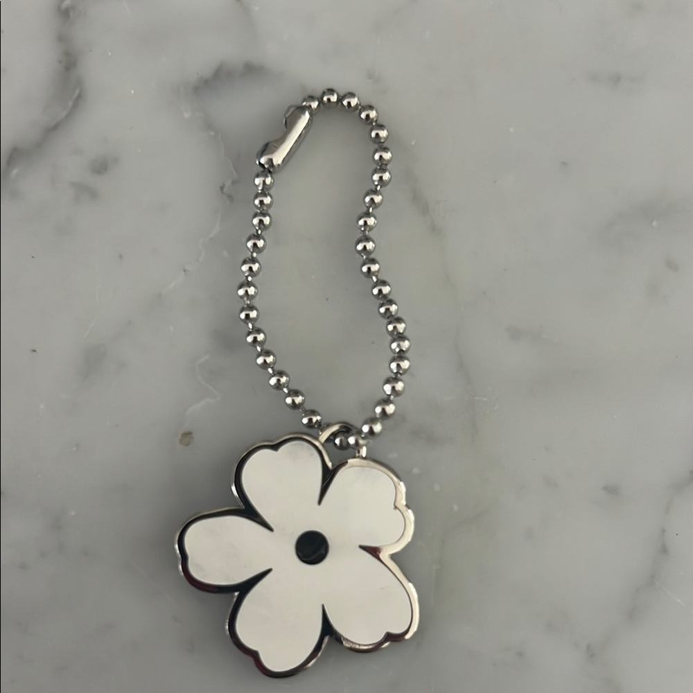 Burberry White Flower Keychain